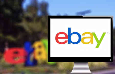 ebay logo auf Monitor